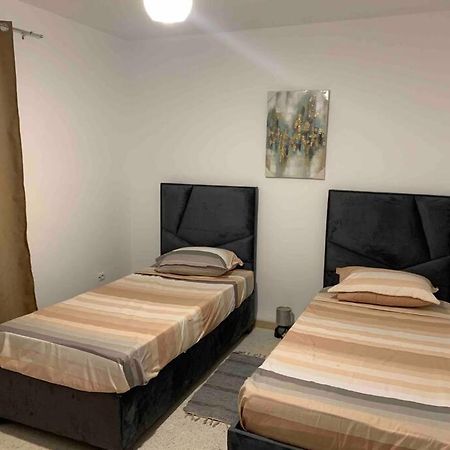 Appartement 5 Lits Climatise Salon 2Chambres Cuisine Equipee Sdb Staoueli Exterior photo