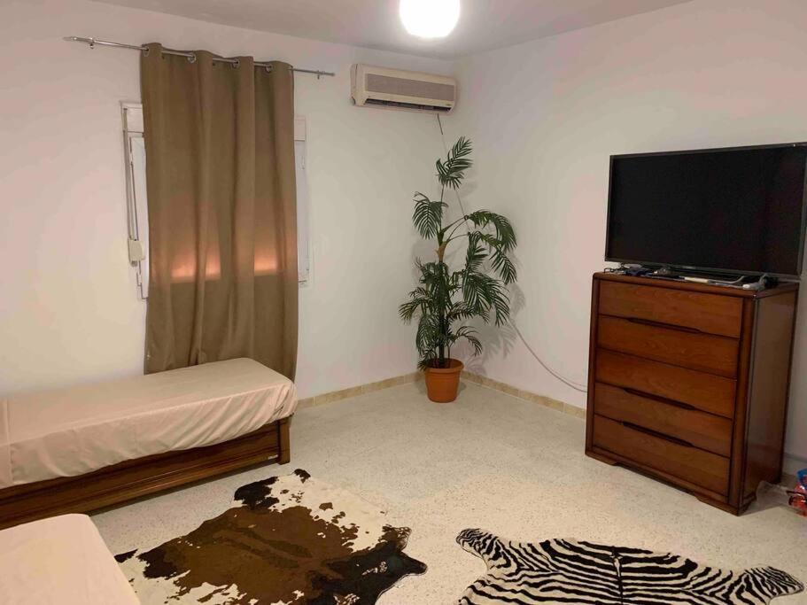 Appartement 5 Lits Climatise Salon 2Chambres Cuisine Equipee Sdb Staoueli Exterior photo